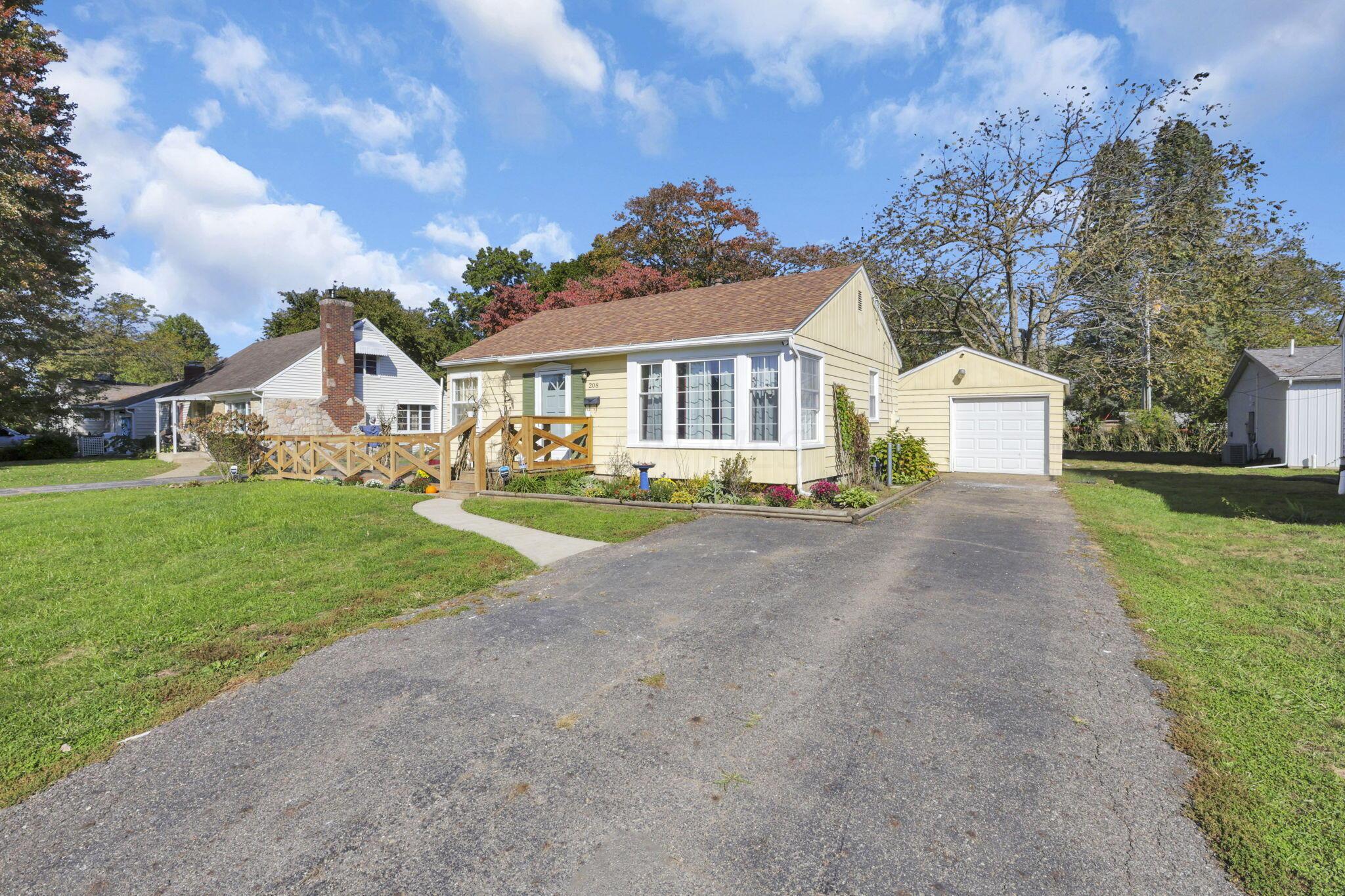 208 South Quentin Road Newark, OH 43055 - Photo 41 of 42 4-web-or-mls-939A5175