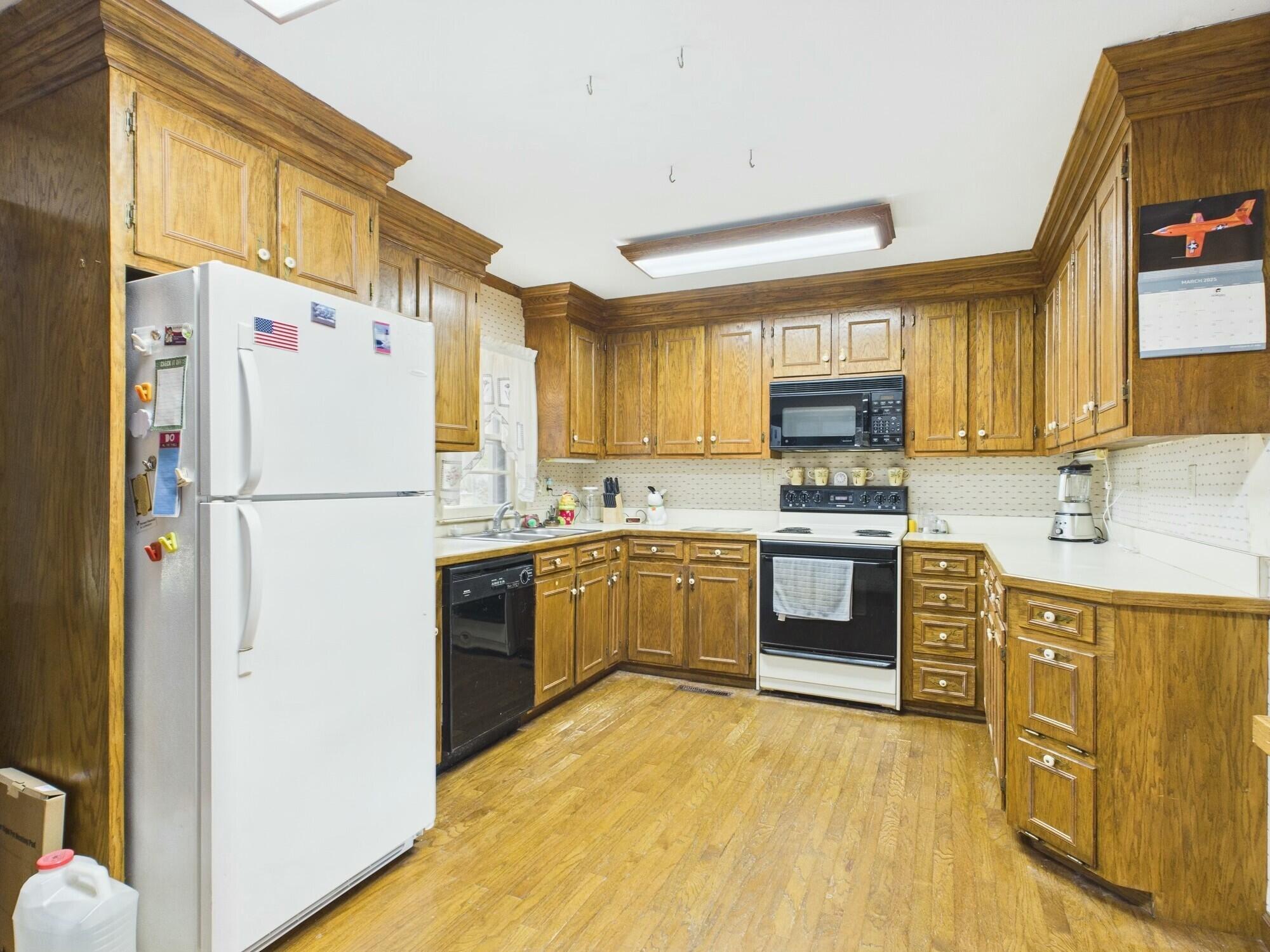 1876 Chilhowee Drive Johns Island, SC 29455 - Photo 4 of 26 d