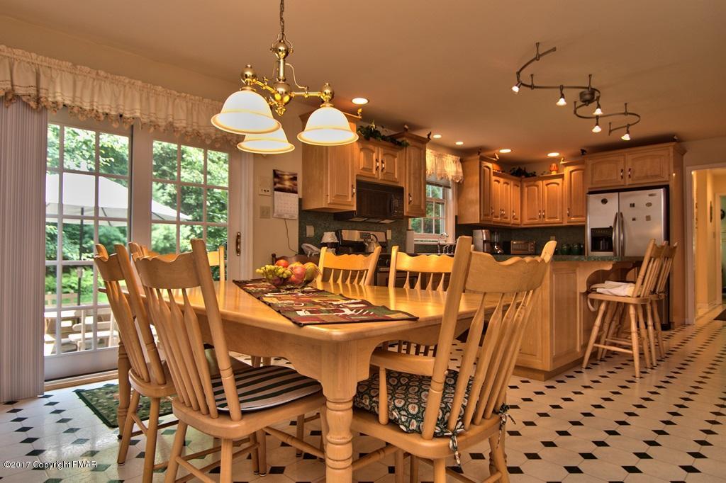 223 Thomas Road Blakeslee, PA 18610 - Photo 12 of 49 Kitchen Breakfast Area View 1