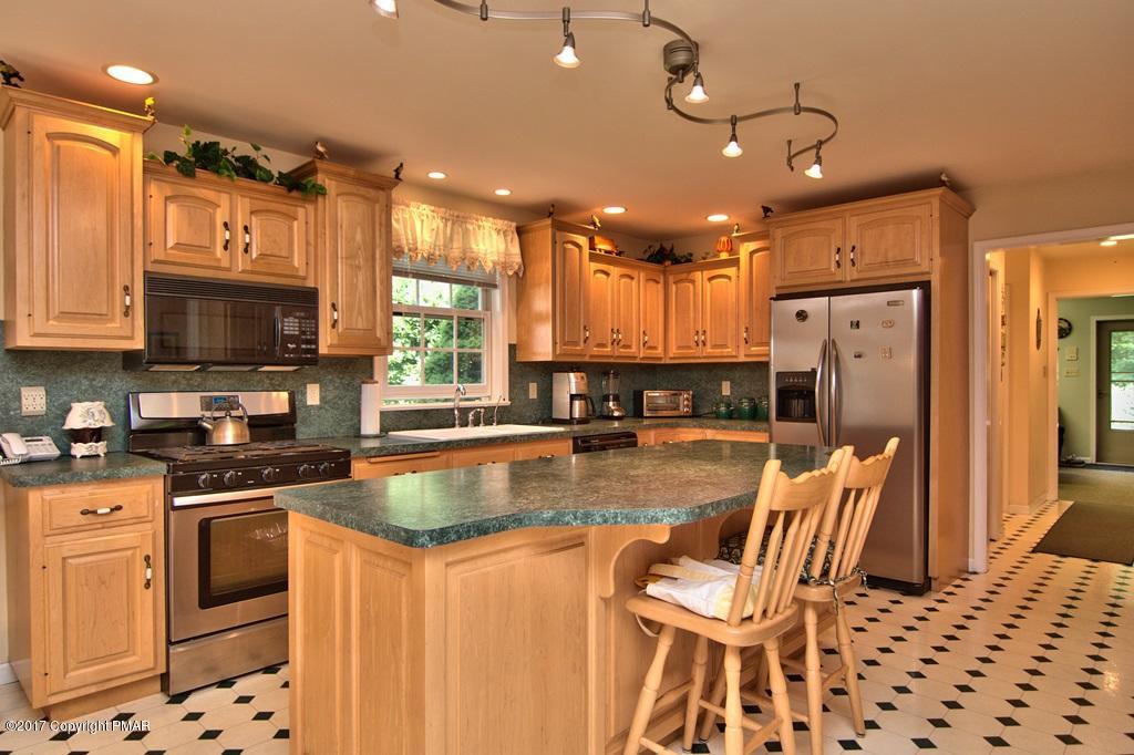 223 Thomas Road Blakeslee, PA 18610 - Photo 13 of 49 Kitchen View 1