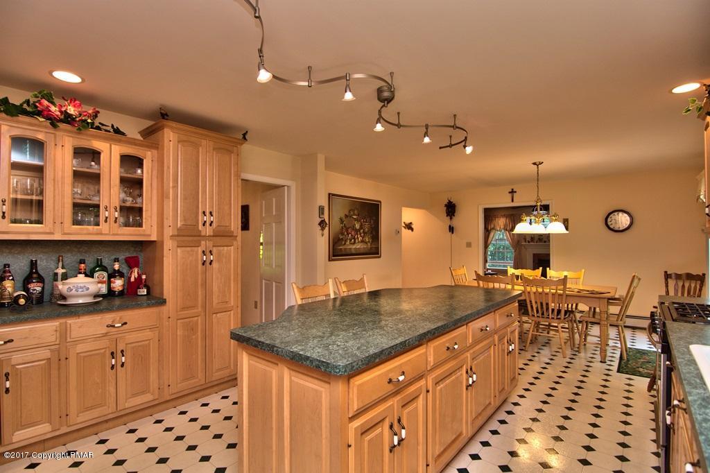 223 Thomas Road Blakeslee, PA 18610 - Photo 15 of 49 Kitchen View 3