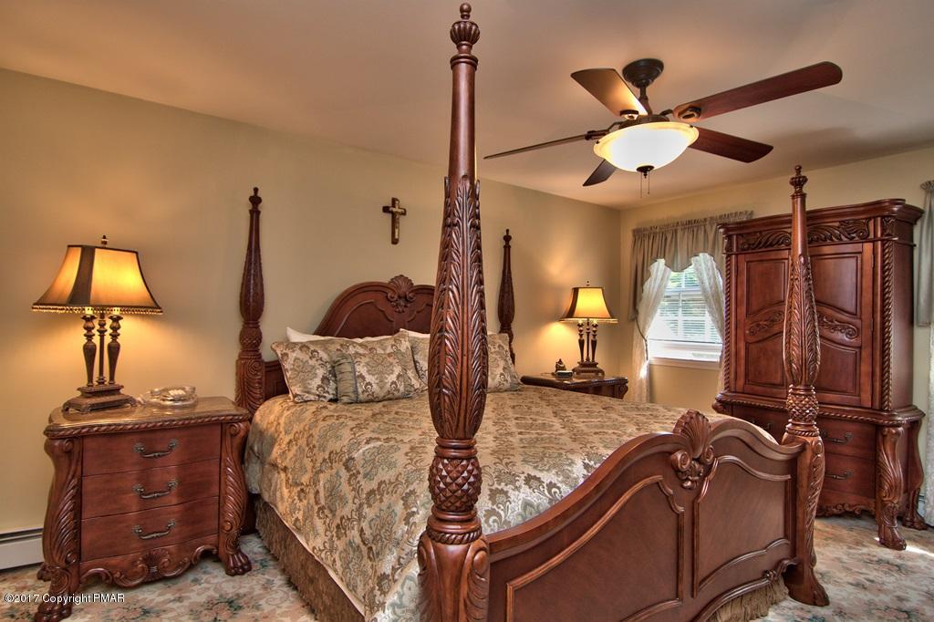 223 Thomas Road Blakeslee, PA 18610 - Photo 21 of 49 Master Bedroom Veiw 1