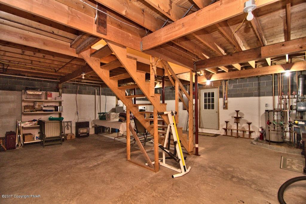 223 Thomas Road Blakeslee, PA 18610 - Photo 43 of 49 Lower Level View 5