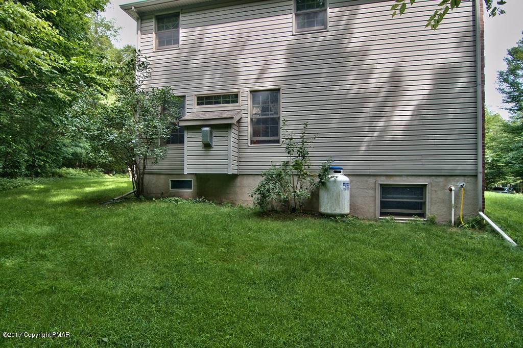 223 Thomas Road Blakeslee, PA 18610 - Photo 45 of 49 Exterior View 05
