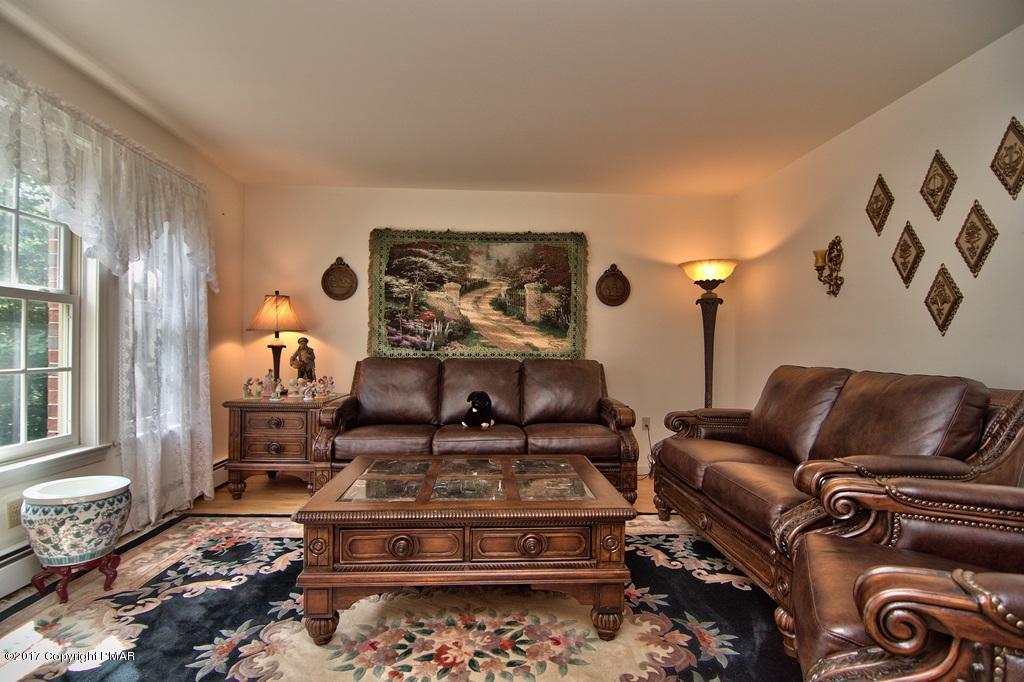 223 Thomas Road Blakeslee, PA 18610 - Photo 6 of 49 Living Room View 1