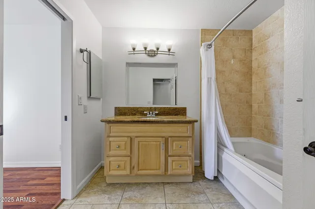 $380,000 | 5005 East Shomi Street, Phoenix, AZ 85044