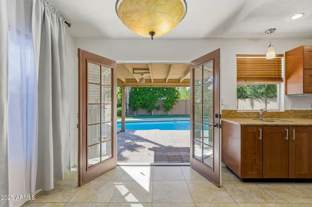 $380,000 | 5005 East Shomi Street, Phoenix, AZ 85044