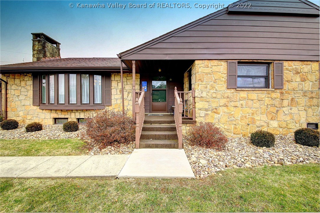 247 South Pinch Road Elkview, WV 25071 - Photo 2 of 41 Gallery Image 2