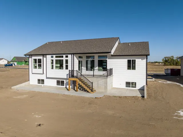 $384,645 | 4909 Emerald Court, Maize, KS 67101