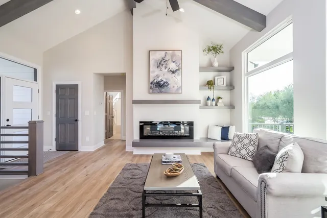 $384,645 | 4909 Emerald Court, Maize, KS 67101