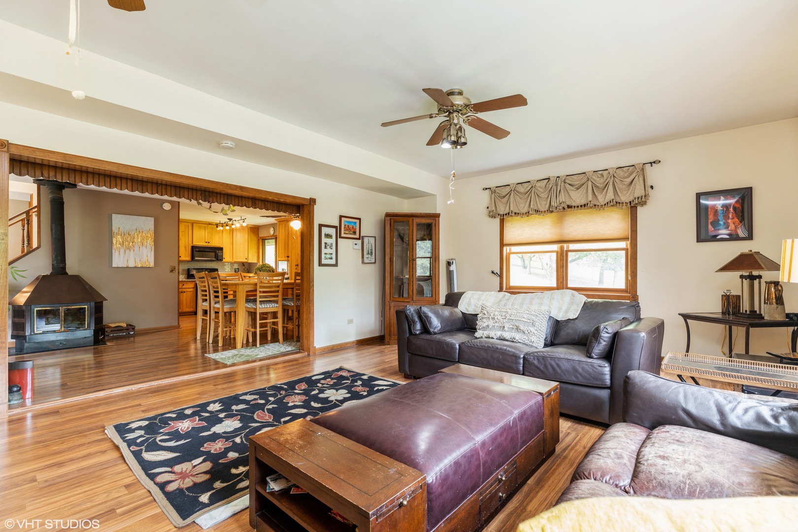35W461 Country School Road Dundee, IL 60102 - Photo 12 of 32 a living room with furniture and a window