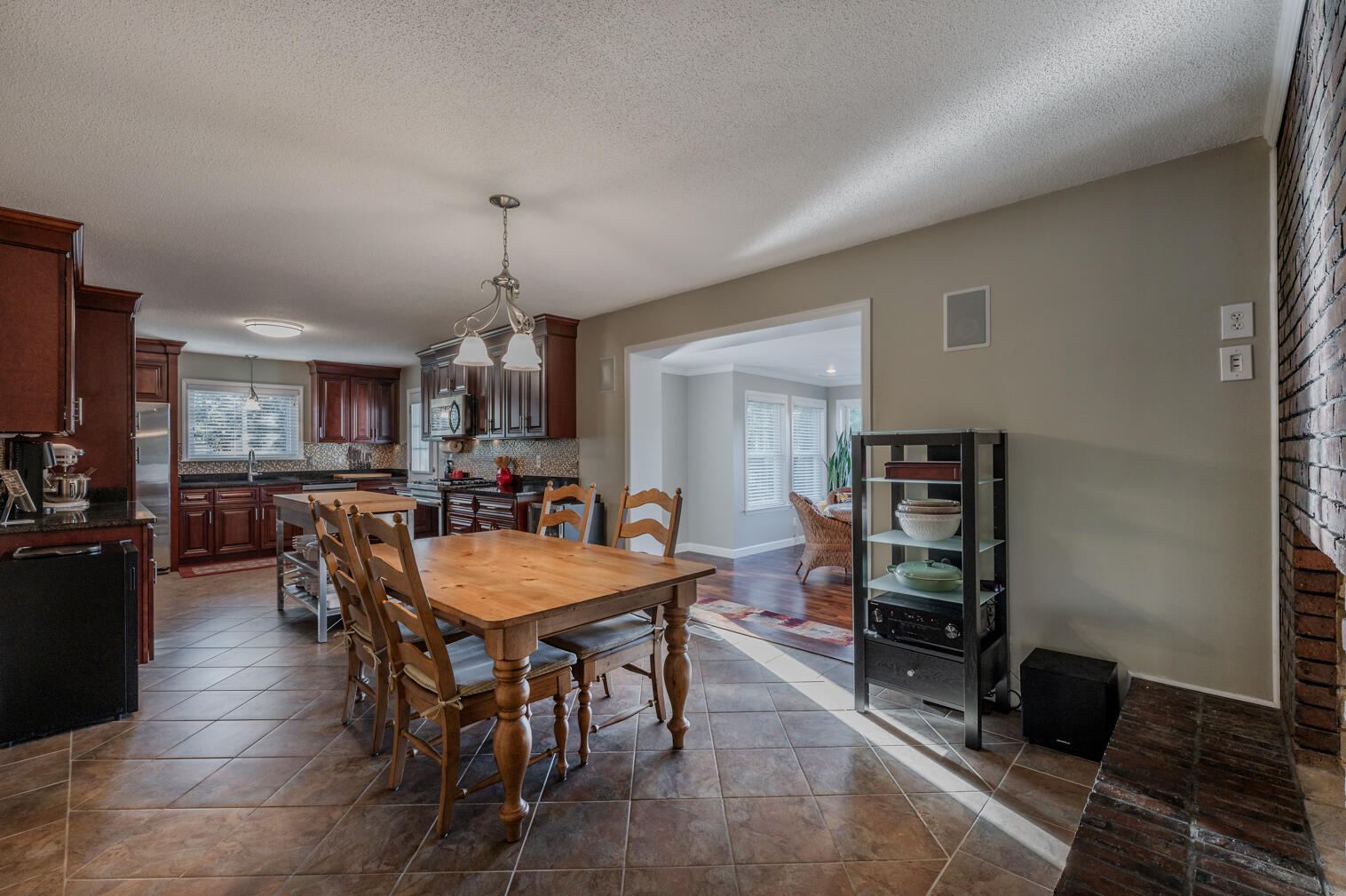 5807 Crestview Drive Hixson, TN 37343 - Photo 20 of 52 25