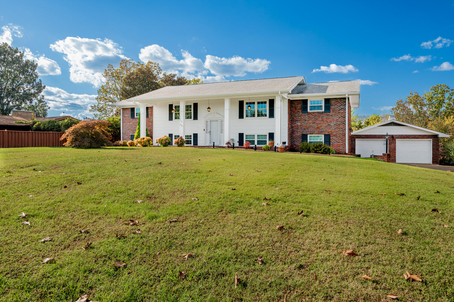 5807 Crestview Drive Hixson, TN 37343 - Photo 3 of 52 5