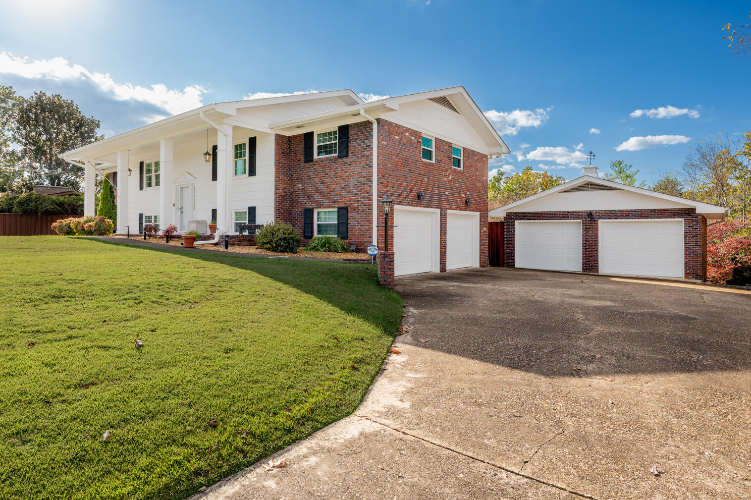 5807 Crestview Drive Hixson, TN 37343 - Photo 4 of 52 6