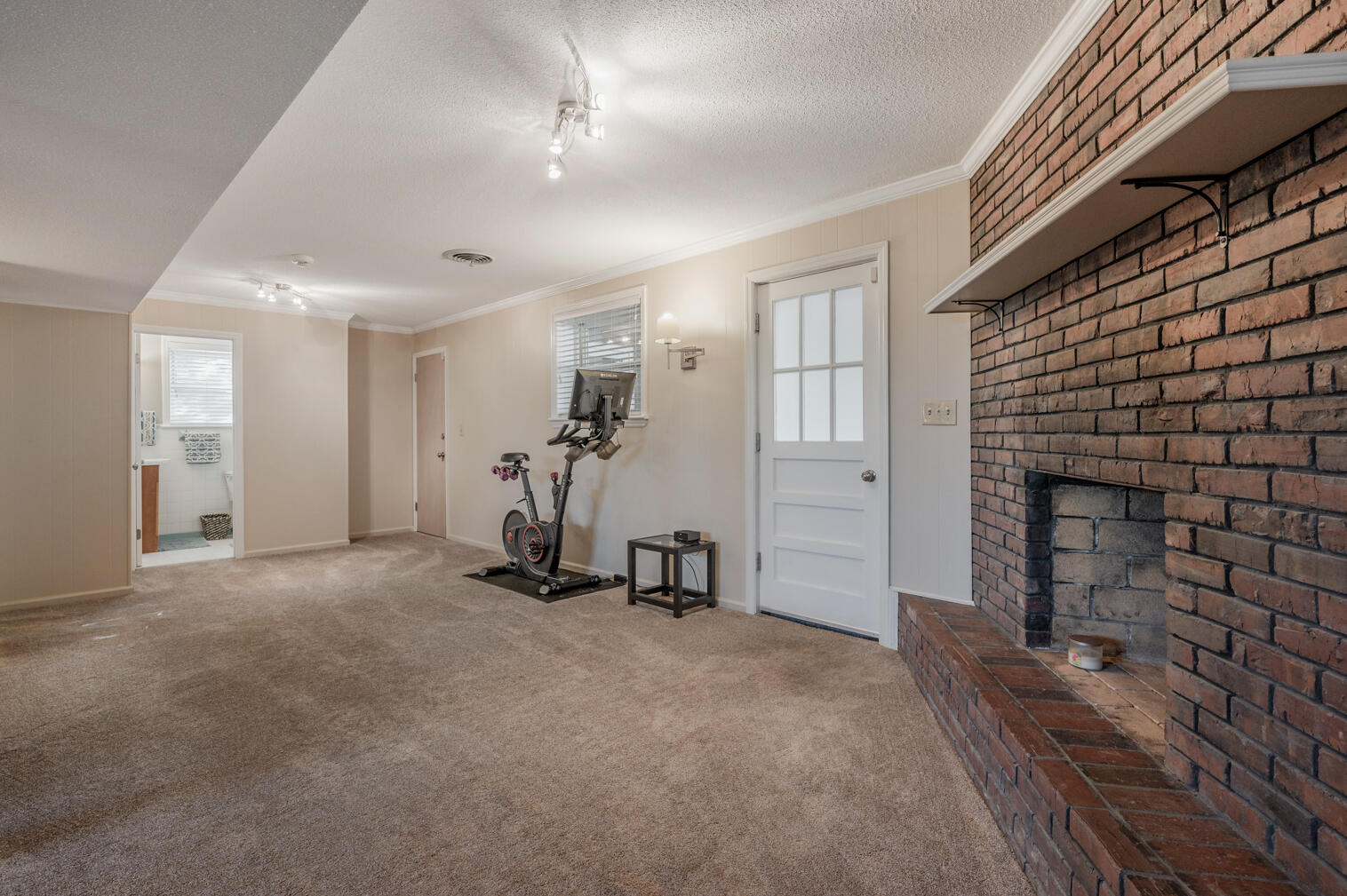 5807 Crestview Drive Hixson, TN 37343 - Photo 43 of 52 42