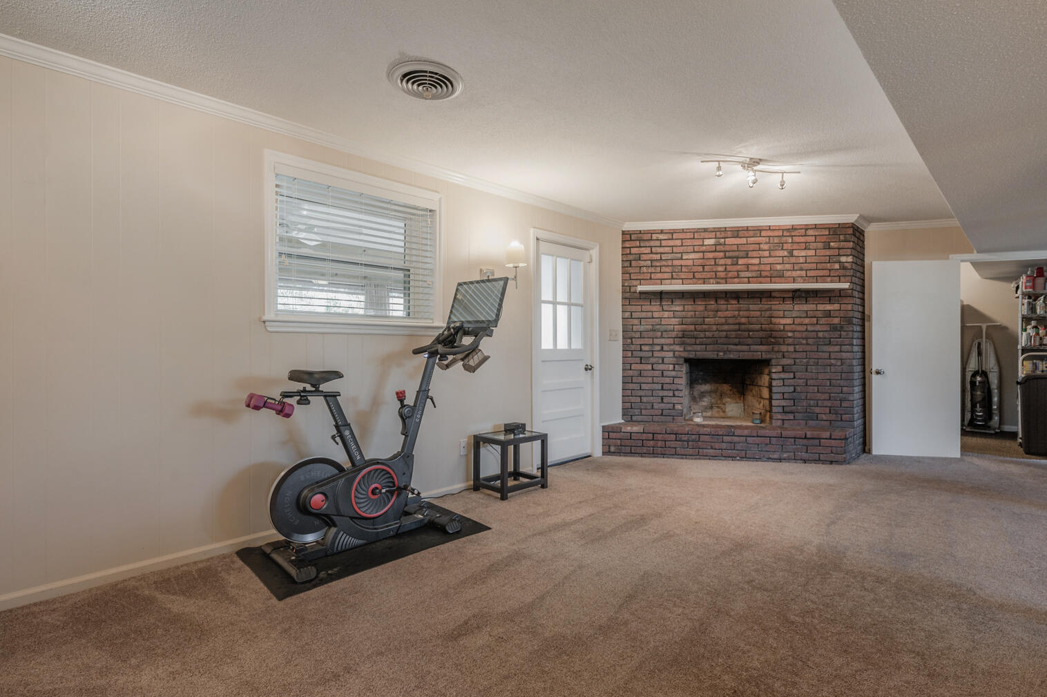 5807 Crestview Drive Hixson, TN 37343 - Photo 44 of 52 43