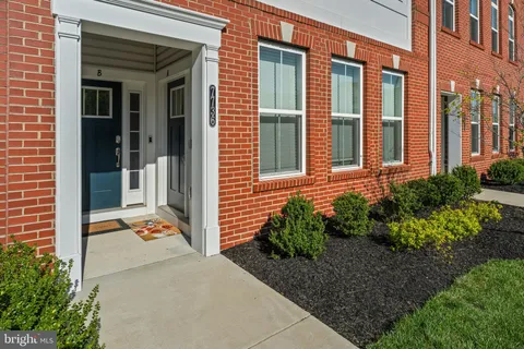 $420,000 | 7736 Port Capital Drive, Elkridge, MD 21075