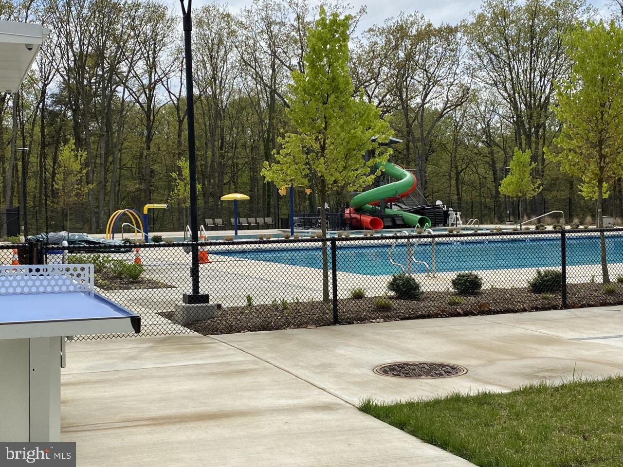1006 Primrose Road, Unit 201 Annapolis, MD 21403 - Photo 14 of 16 Truxtun Park Pool
