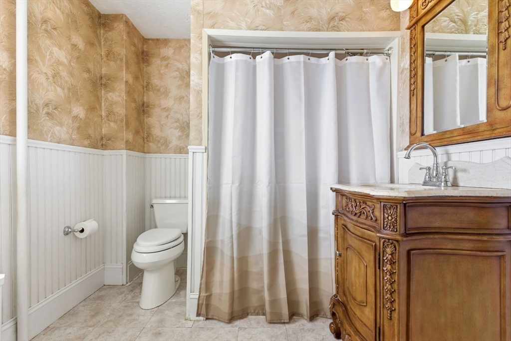 6 Highland Street Wakefield, MA 01880 - Photo 13 of 42