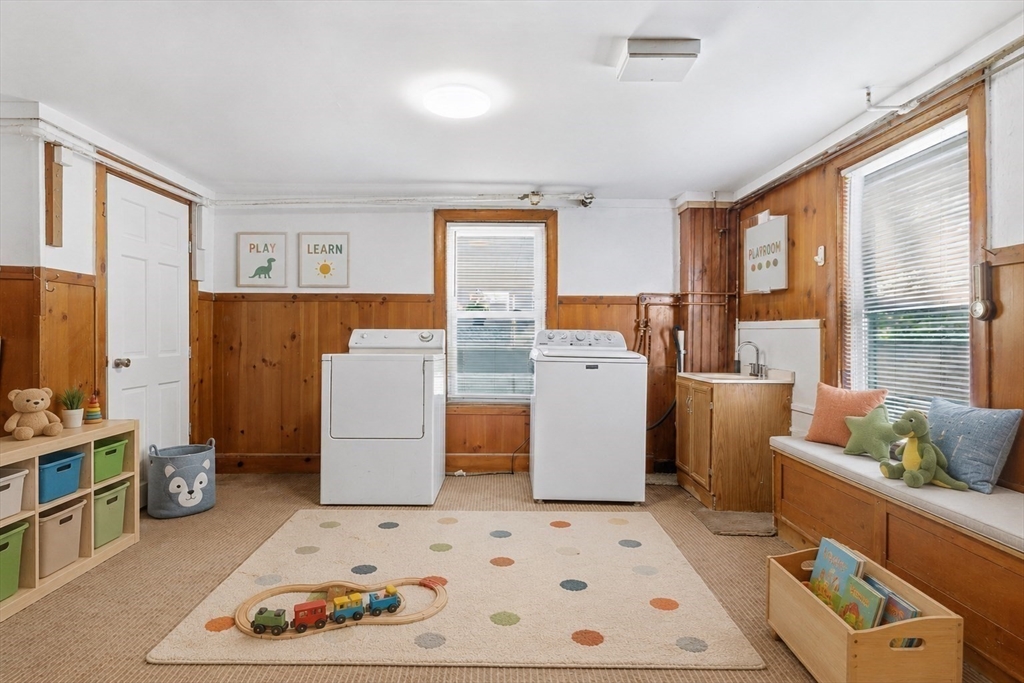 6 Highland Street Wakefield, MA 01880 - Photo 27 of 42