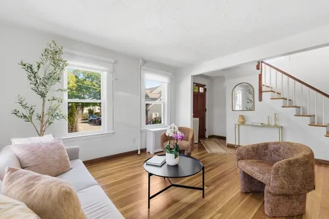 $589,000 | 6 Highland Street, Wakefield, MA 01880