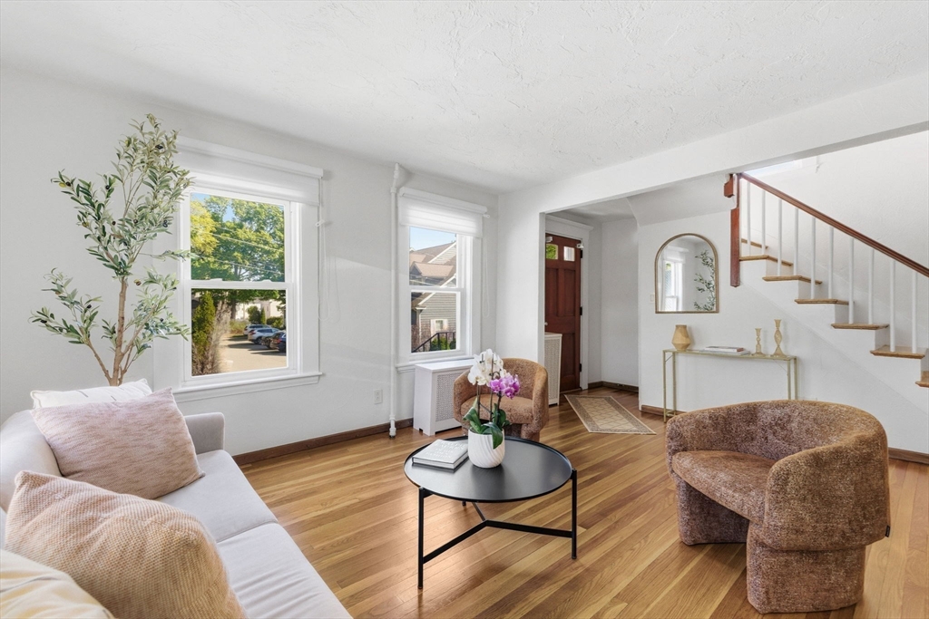 6 Highland Street Wakefield, MA 01880 - Photo 3 of 42