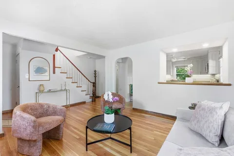 $589,000 | 6 Highland Street, Wakefield, MA 01880