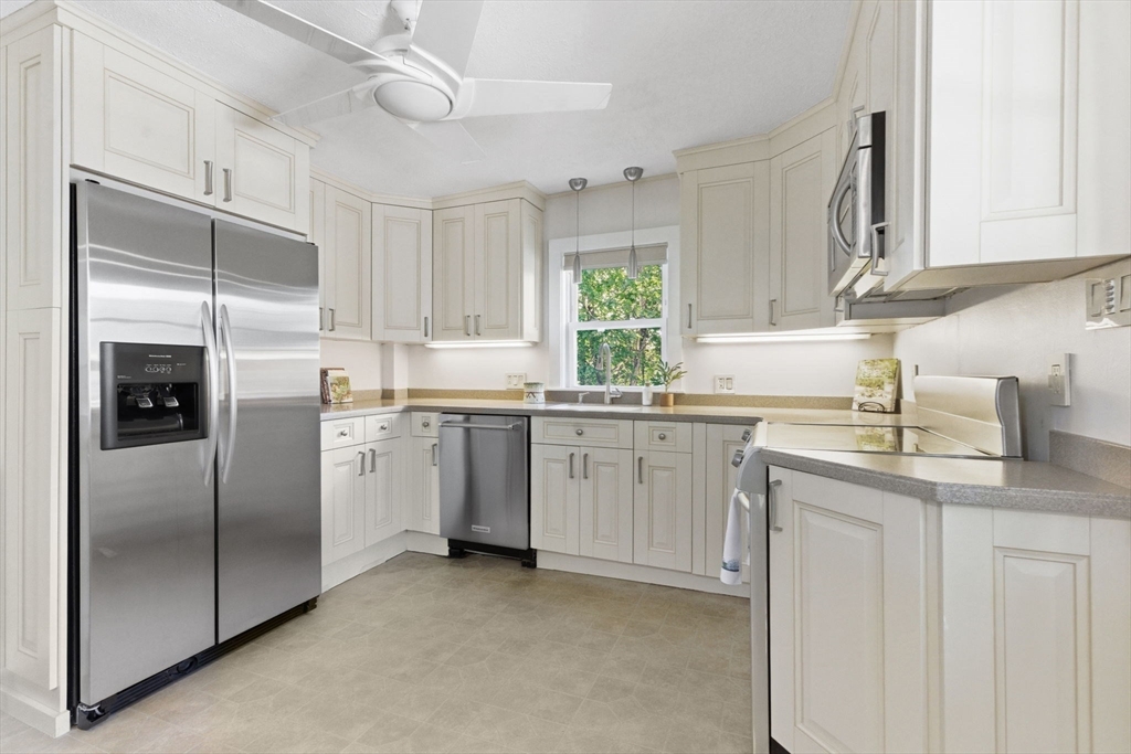 6 Highland Street Wakefield, MA 01880 - Photo 8 of 42