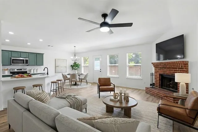 $269,000 | 215 Willow Creek Lane, Terrell, TX 75160