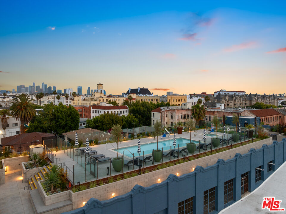 800 Western Avenue, Unit 820 Los Angeles, CA 90005 - Photo 26 of 26 a view of city from balcony