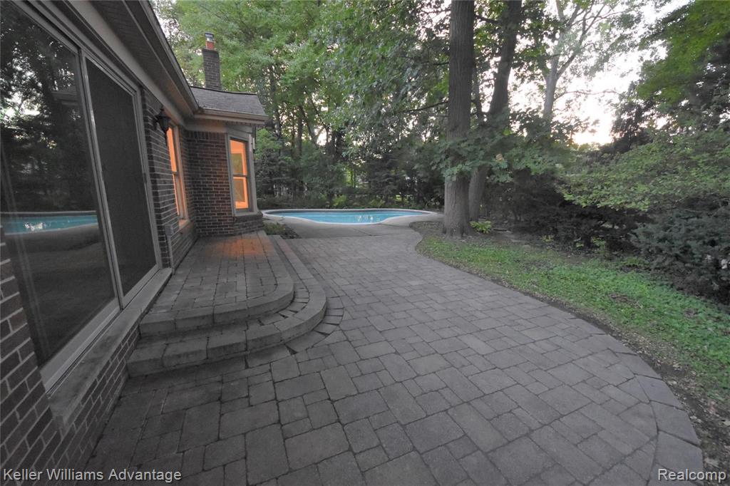 14679 Riverside Street Livonia, MI 48154 - Photo 27 of 27