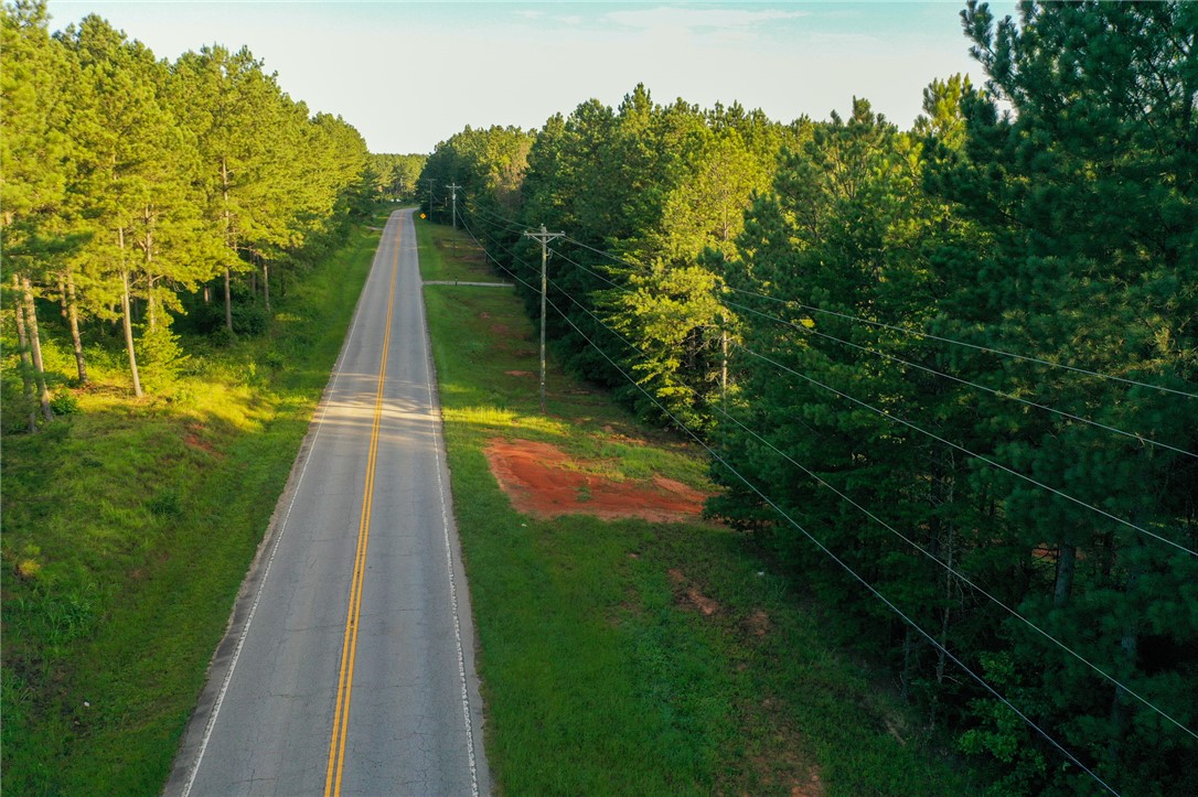 8006 Keowee School Road Seneca, SC 29672 - Photo 7 of 12