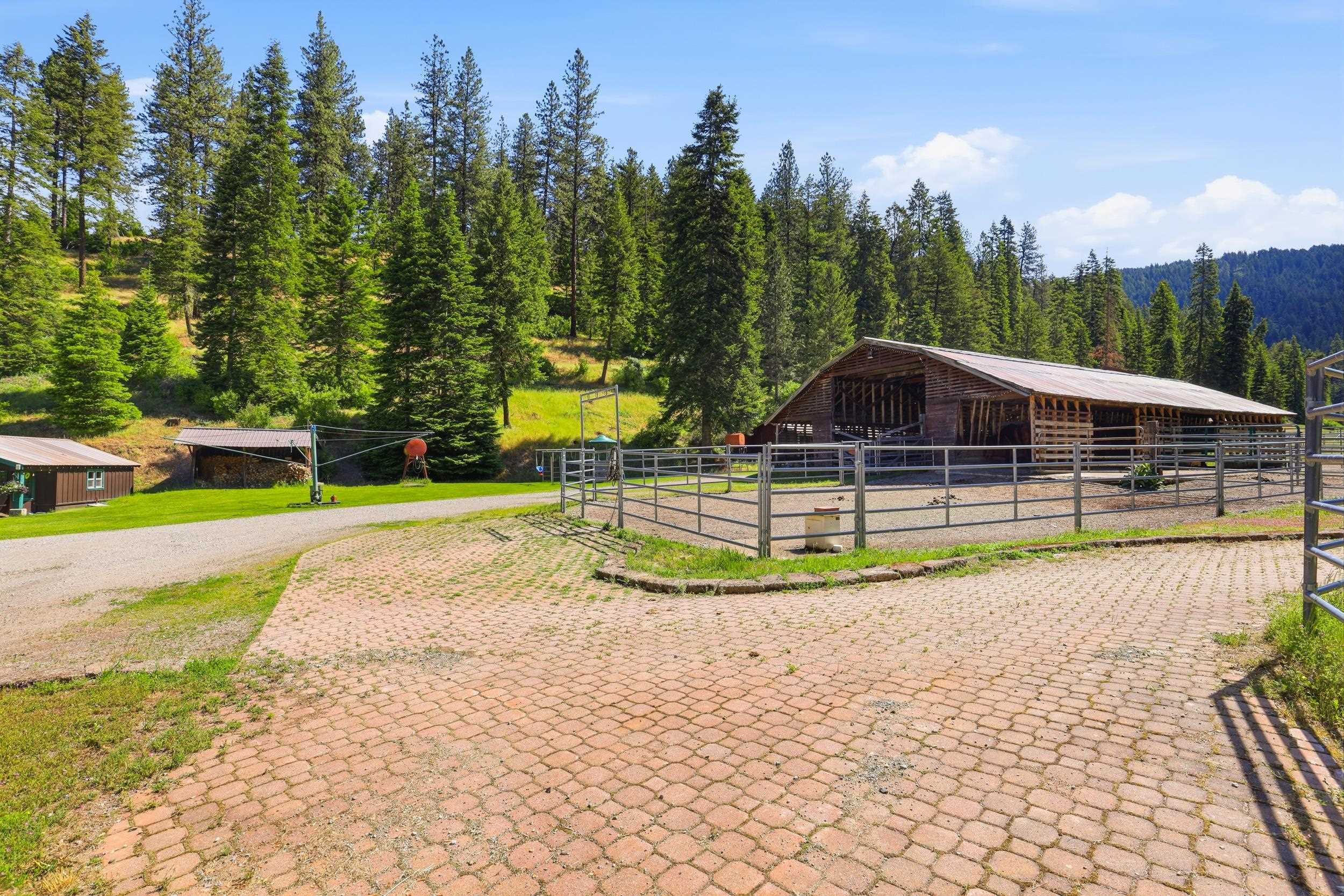 8850 East Fernan Lake Road Coeur D'Alene, ID 83814 - Photo 32 of 46