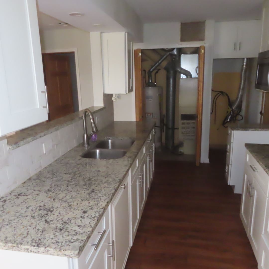 457 North Cambridge Drive, Unit 457 Palatine, IL 60067 - Photo 16 of 28