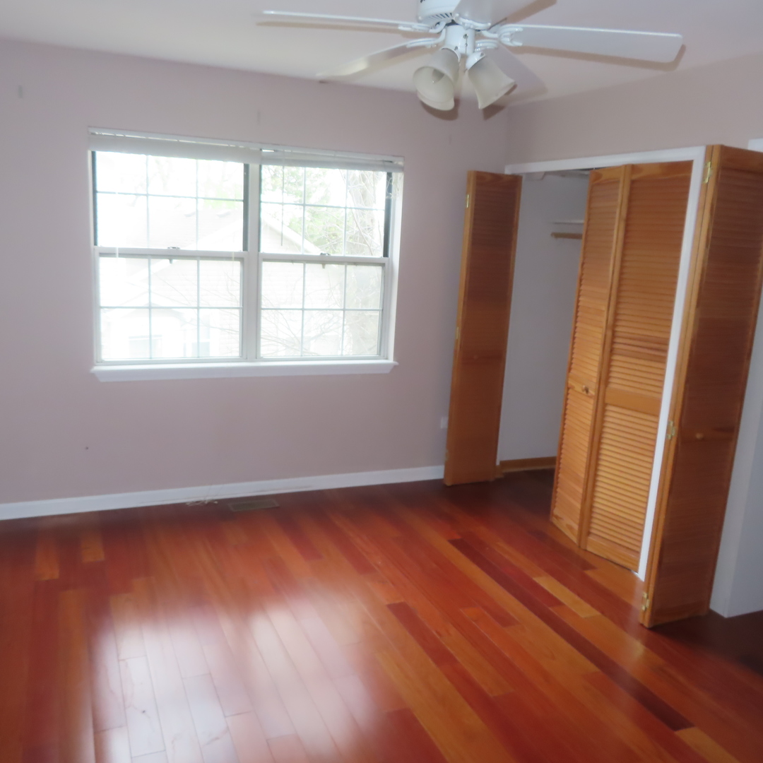 457 North Cambridge Drive, Unit 457 Palatine, IL 60067 - Photo 2 of 28