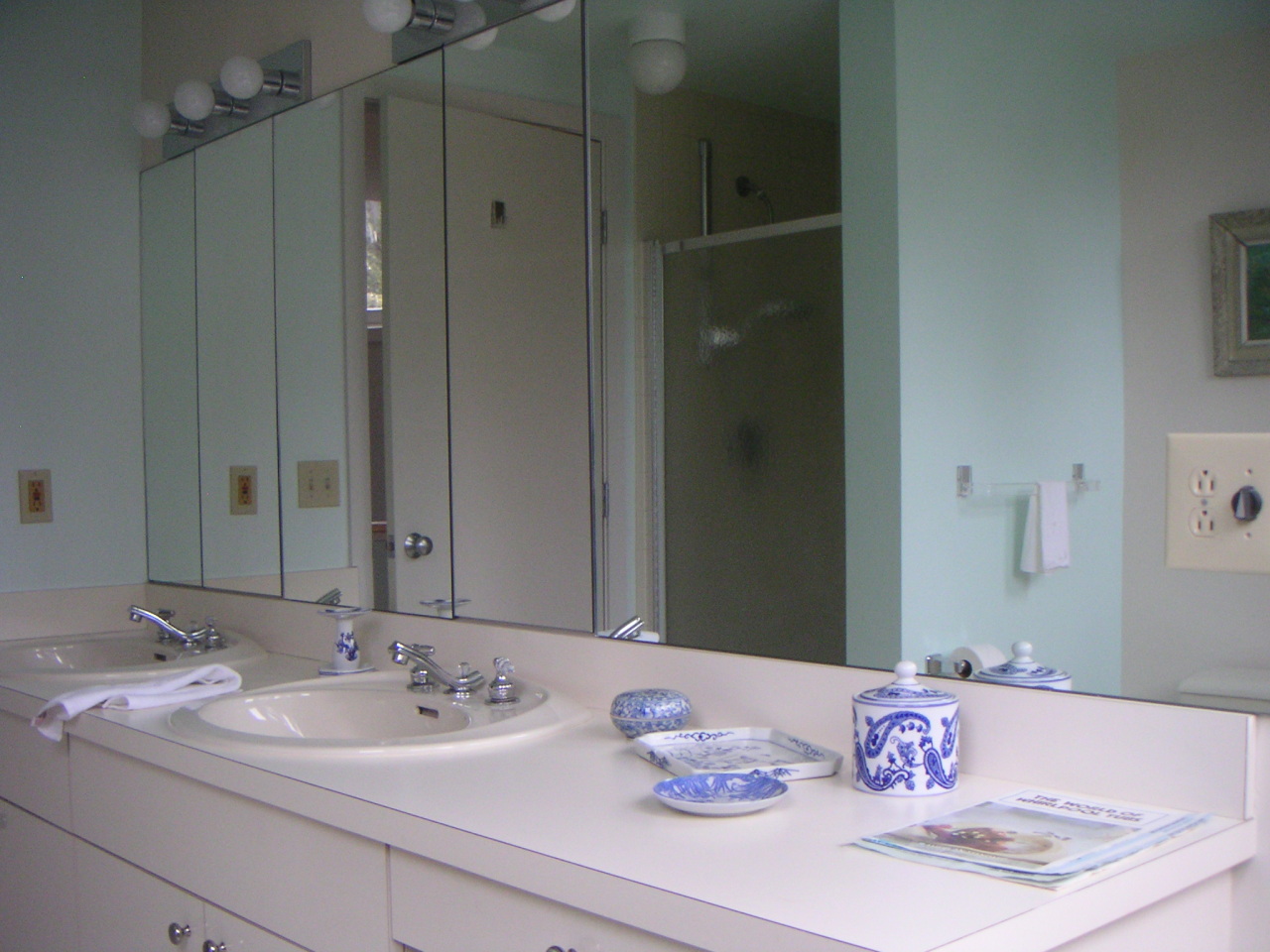 19 Hawthorne Road, Unit 3A Stockbridge, MA 01240 - Photo 18 of 25 Master Bath