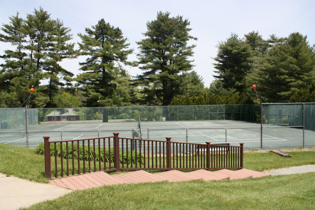 19 Hawthorne Road, Unit 3A Stockbridge, MA 01240 - Photo 23 of 25 Har-Tru Tennis Courts