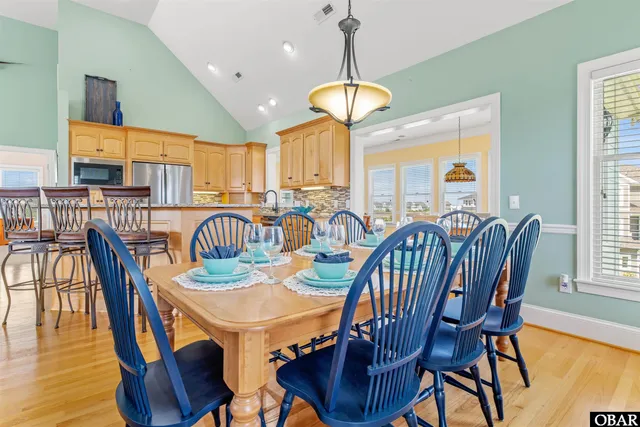 $1,300,000 | 18 Spinnaker Court, Manteo, NC 27954