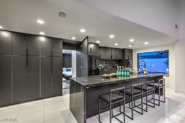 $7,000 | 5785 Edna Avenue, Las Vegas, NV 89146