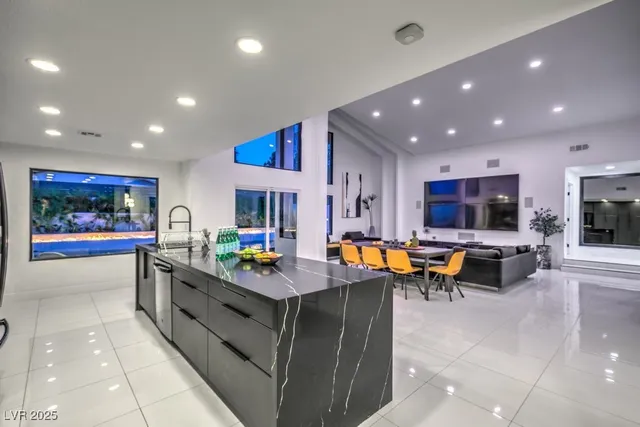 $7,000 | 5785 Edna Avenue, Las Vegas, NV 89146