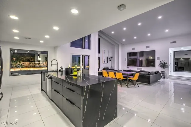 $7,000 | 5785 Edna Avenue, Las Vegas, NV 89146