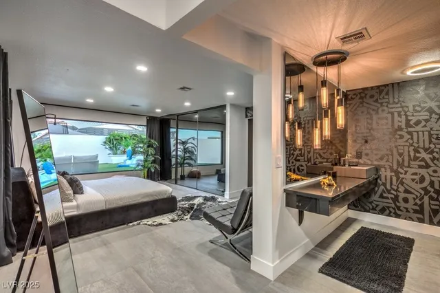 $7,000 | 5785 Edna Avenue, Las Vegas, NV 89146