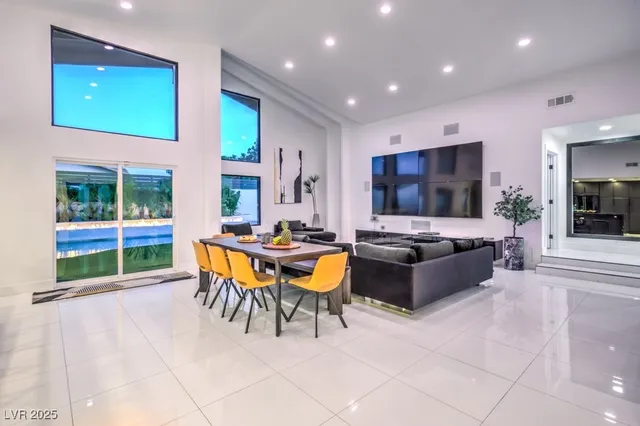 $7,000 | 5785 Edna Avenue, Las Vegas, NV 89146