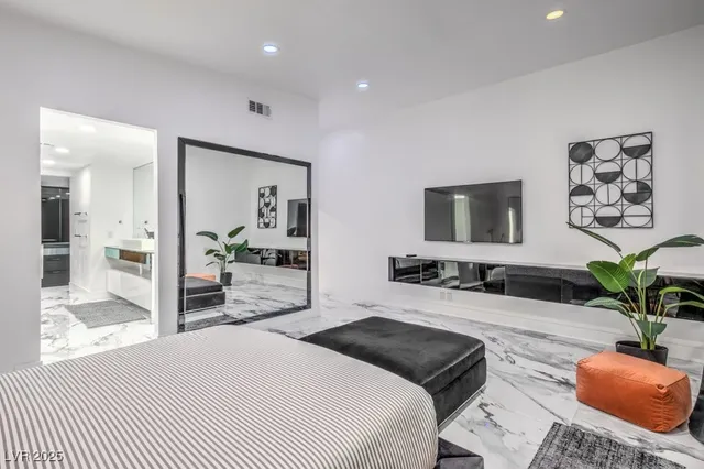 $7,000 | 5785 Edna Avenue, Las Vegas, NV 89146