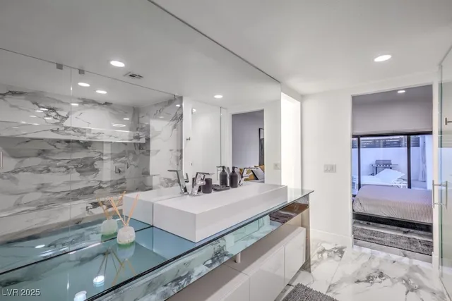 $7,000 | 5785 Edna Avenue, Las Vegas, NV 89146