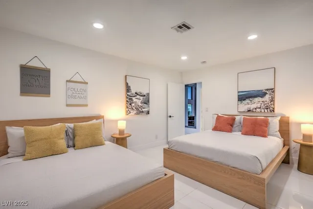 $7,000 | 5785 Edna Avenue, Las Vegas, NV 89146