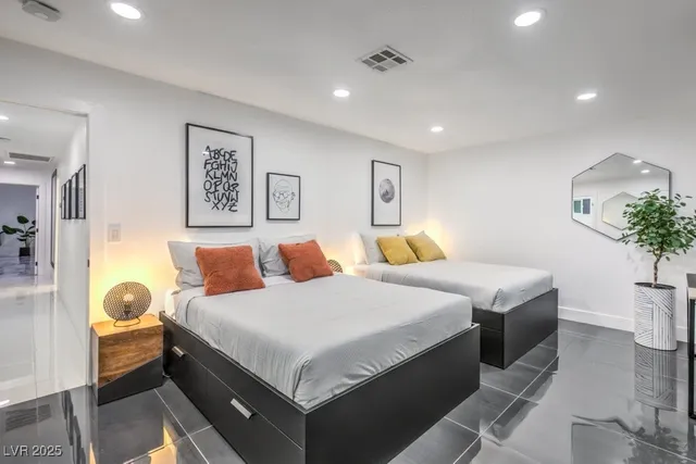 $7,000 | 5785 Edna Avenue, Las Vegas, NV 89146