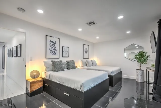 $7,000 | 5785 Edna Avenue, Las Vegas, NV 89146