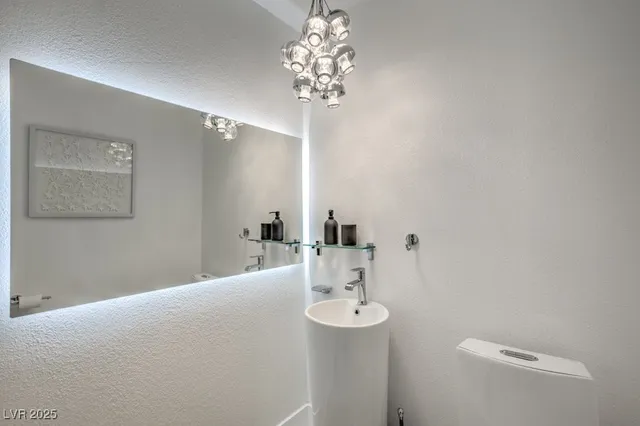 $7,000 | 5785 Edna Avenue, Las Vegas, NV 89146