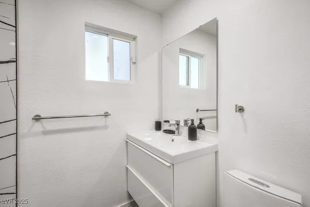 $7,000 | 5785 Edna Avenue, Las Vegas, NV 89146